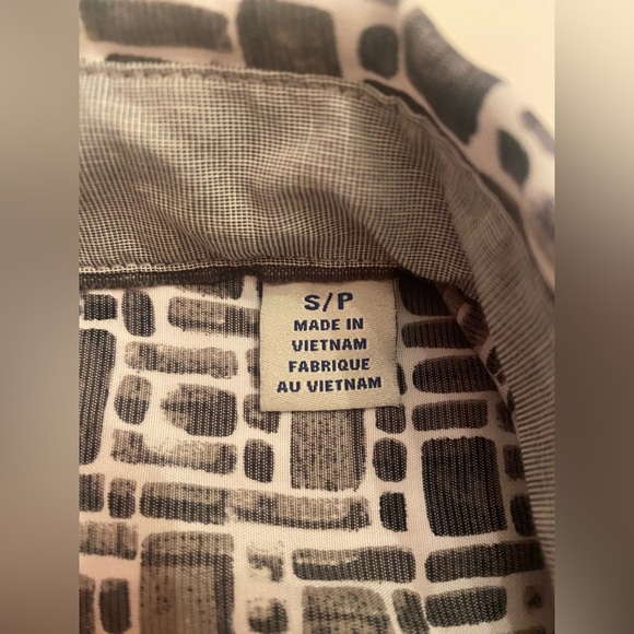 Tommy Bahama Men’s Coconut Point Pebble Tiles Fog Grey Button Shirt Size Small - Picture 7 of 11